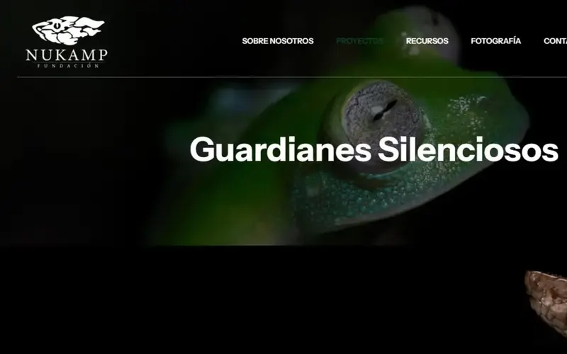 Captura del sitio de campaña de la Fundación Nukamp, dedicada a conservación, con narrativa visual y formulario de captación de donantes.